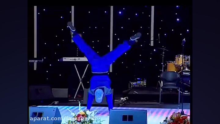 اکبر اقبالی طنز