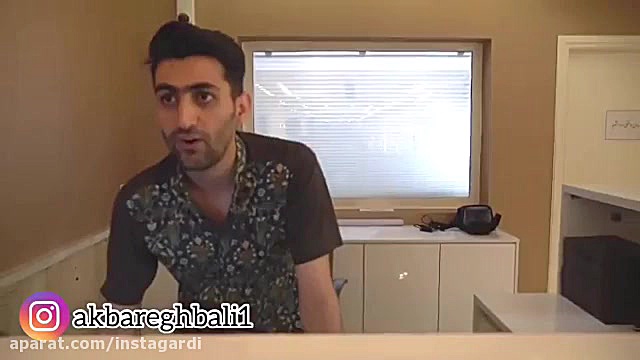 اکبر اقبالی طنز