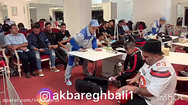 اکبر اقبالی طنز