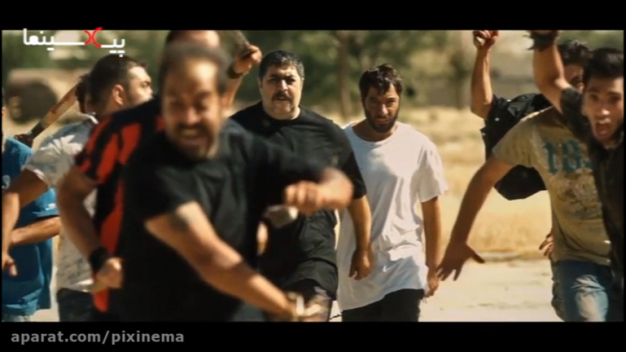 مغزهای کوچک زنگ‌زده ، سکانس اب...