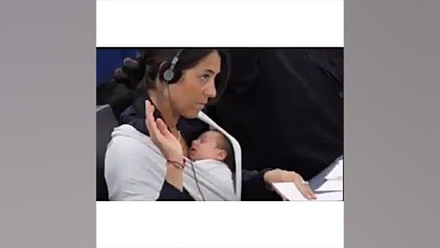 چند بار بهش گفتی مامان دوست دا...