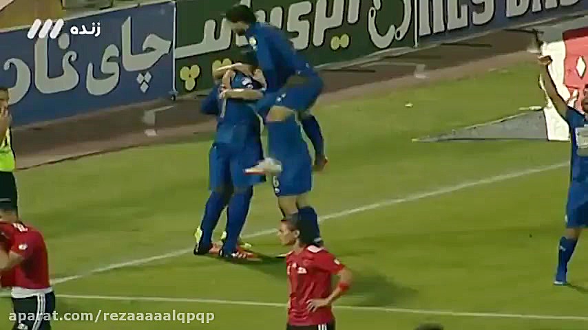 خلاصه بازی استقلال تراکتور۴ ۲