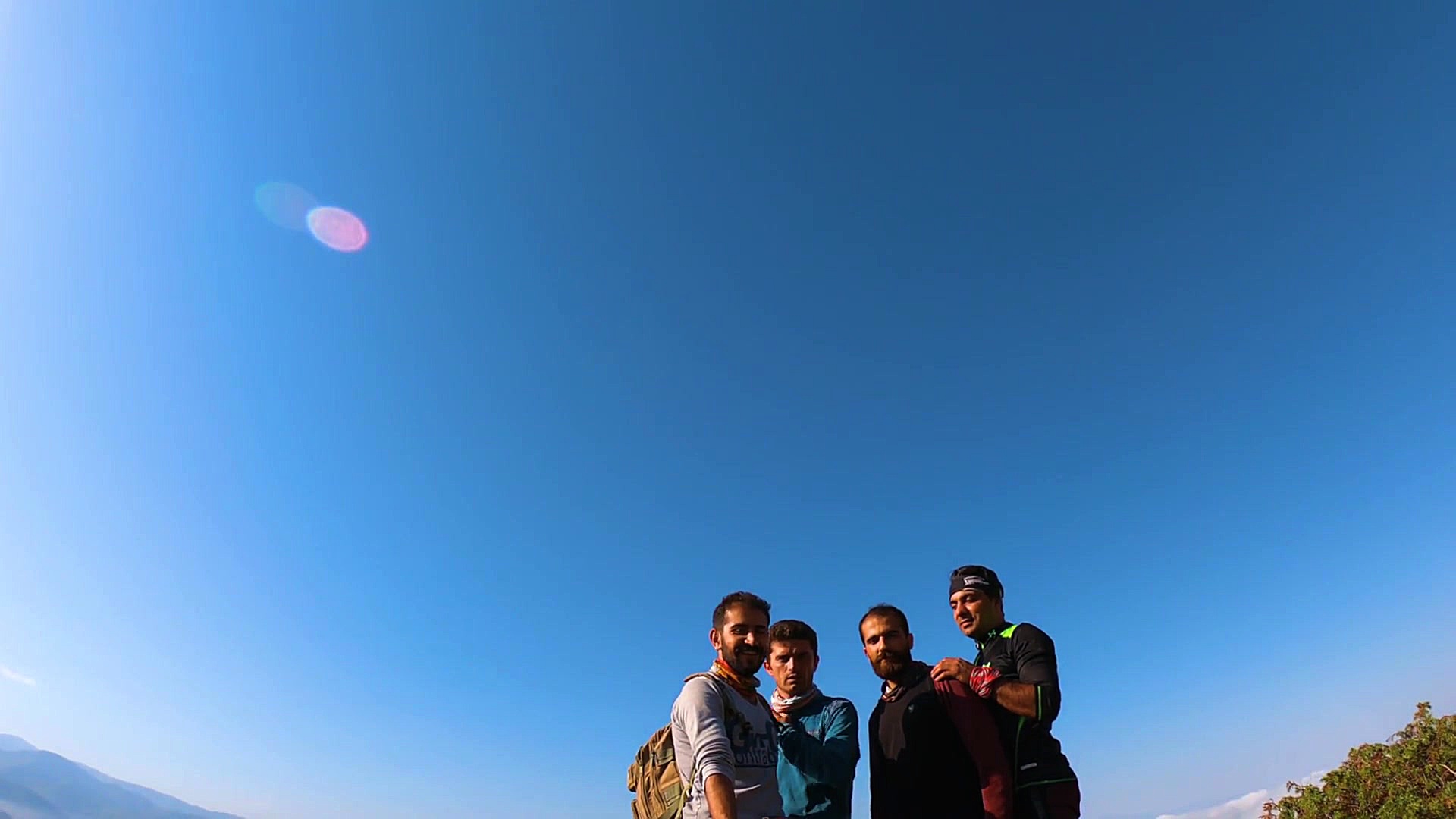 بر فراز قله‌ی جنگلی