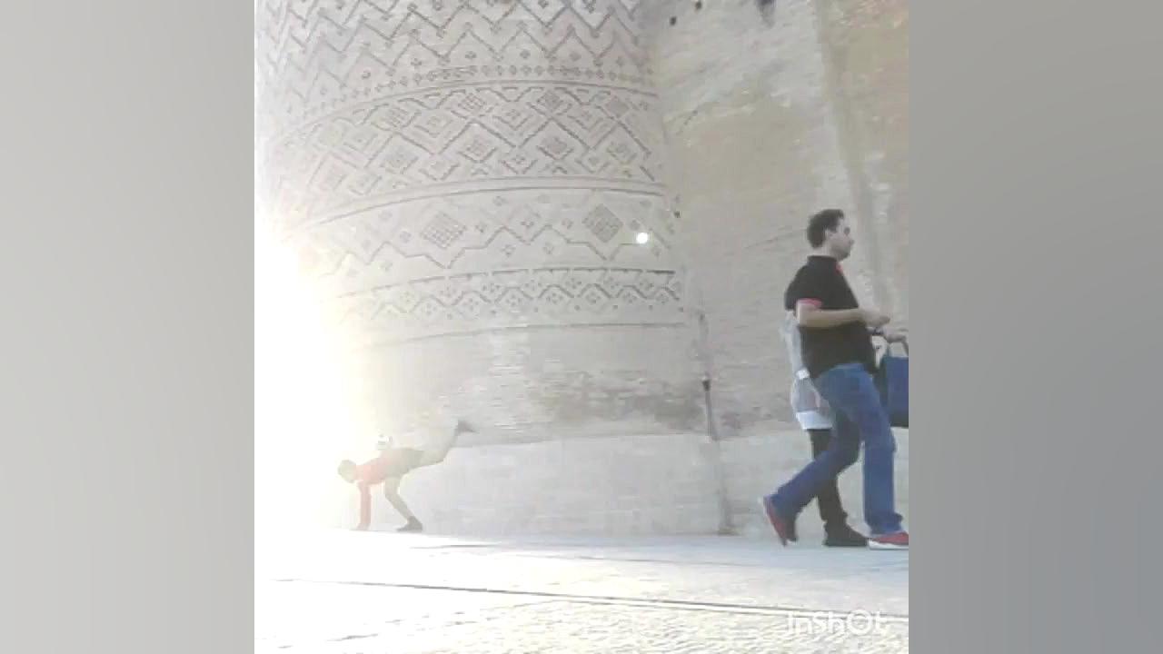 حرکات نمایشی در ارگ کریم خان