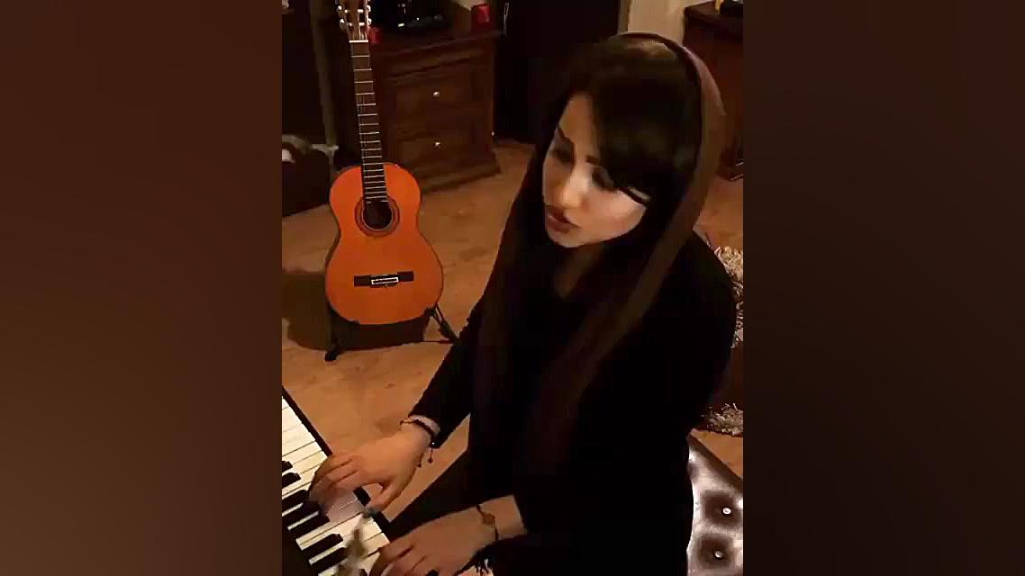 اجرای زنده آهنگ ترکی آرامام از...