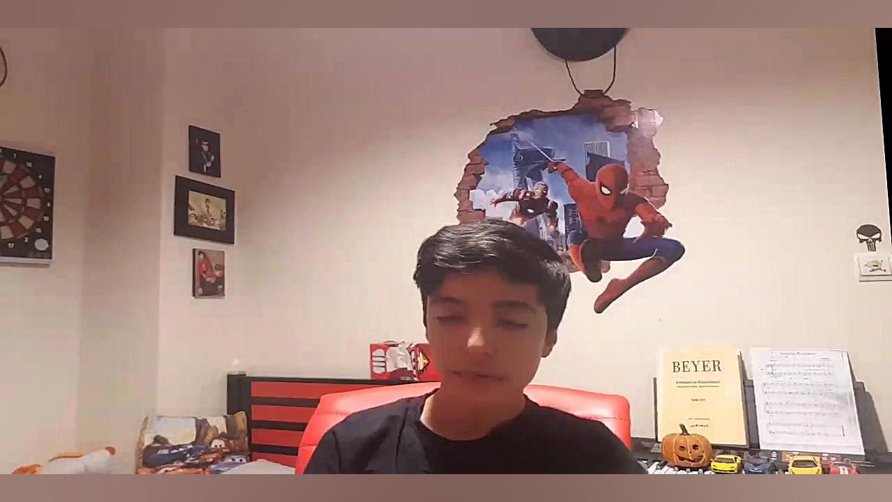 چالش سعی کن نخندی 1