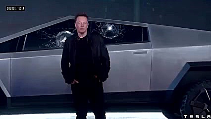 مراسم رونمایی از وانت سایبر تر...