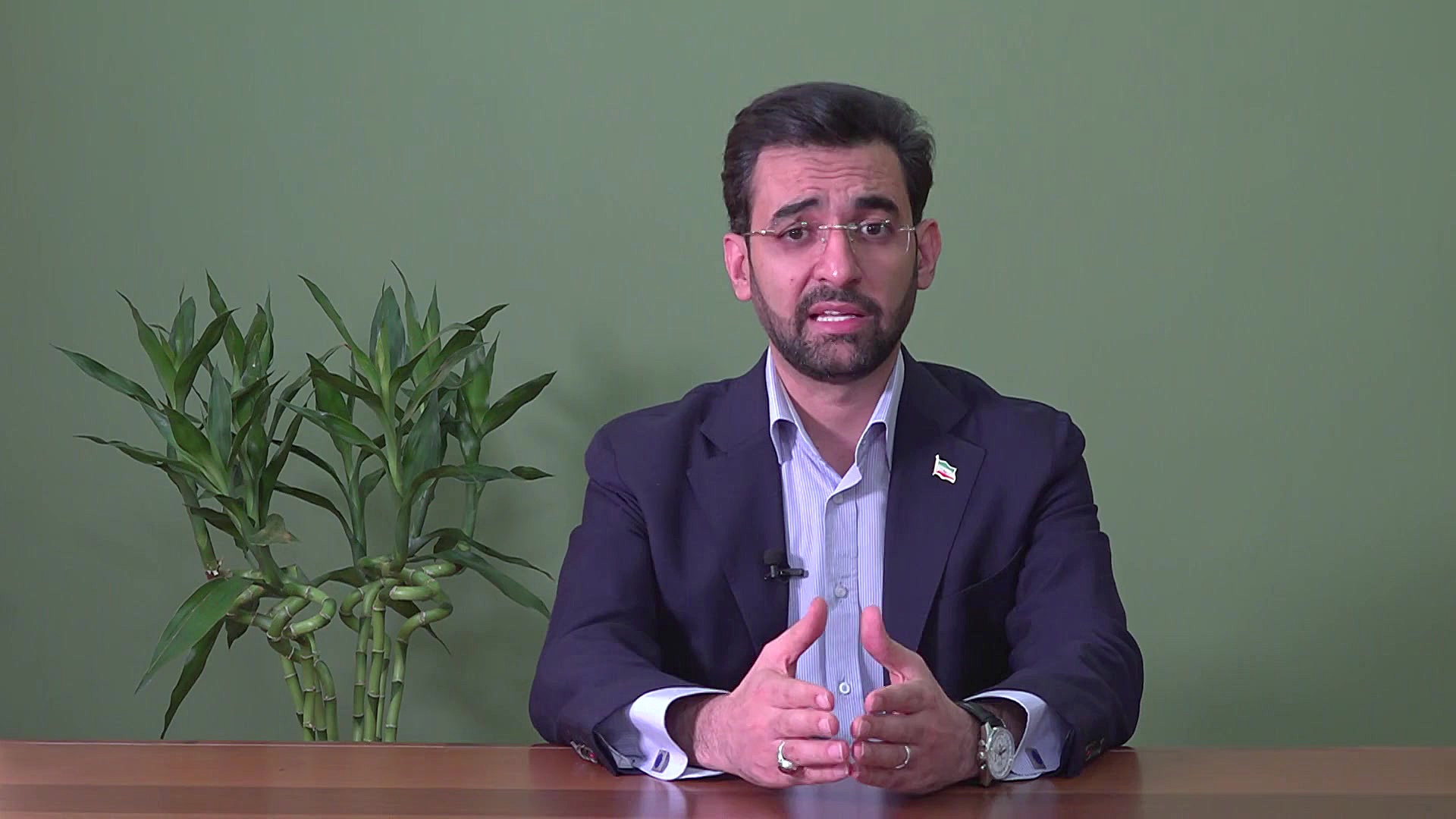 عذر خواهی آذری جهرمی از قطع ای...