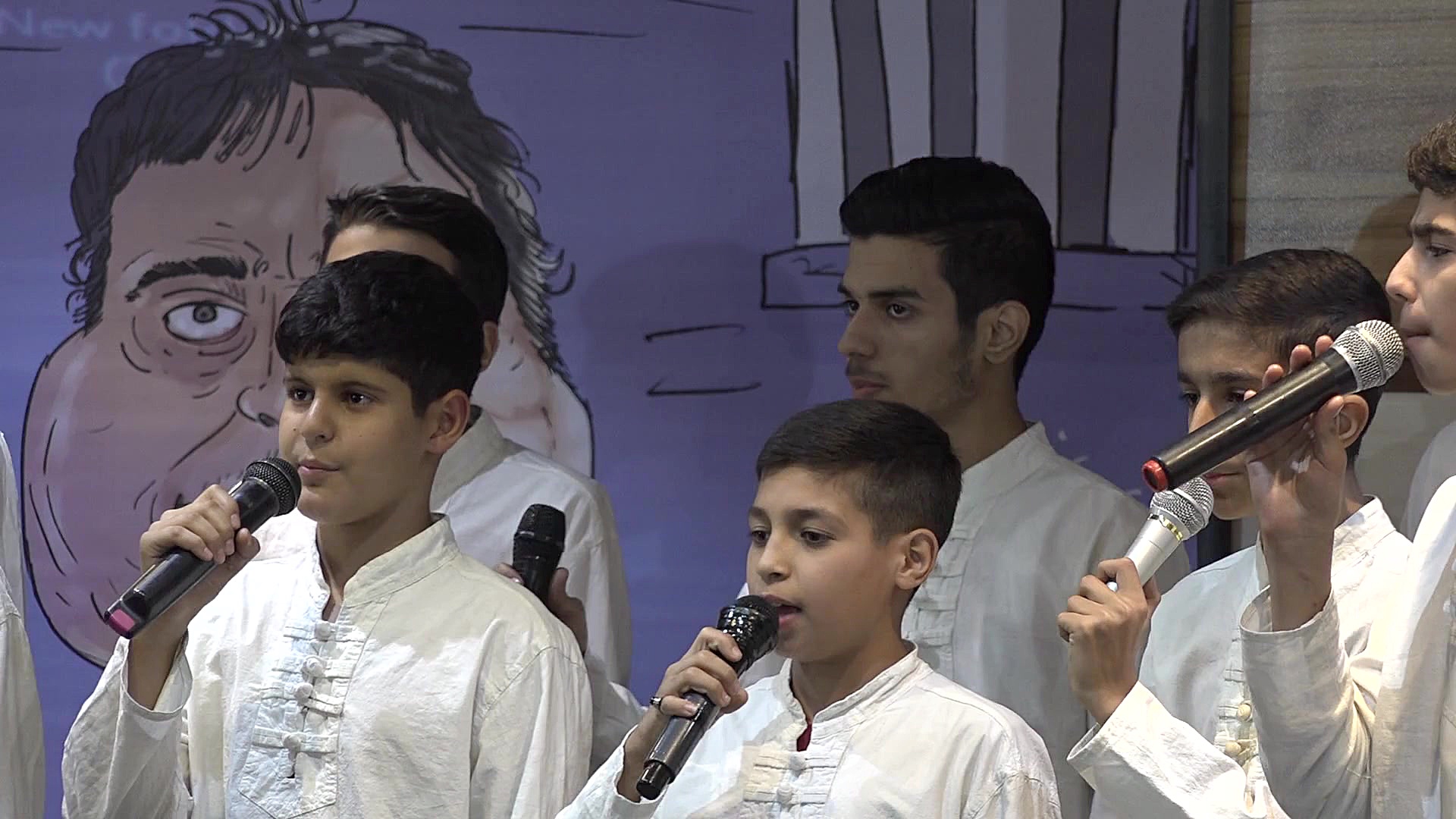 اجرای سرود1 فیلم &quot;منطقه پ...