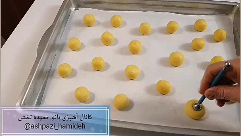 شیرینی بادامی کریسمس