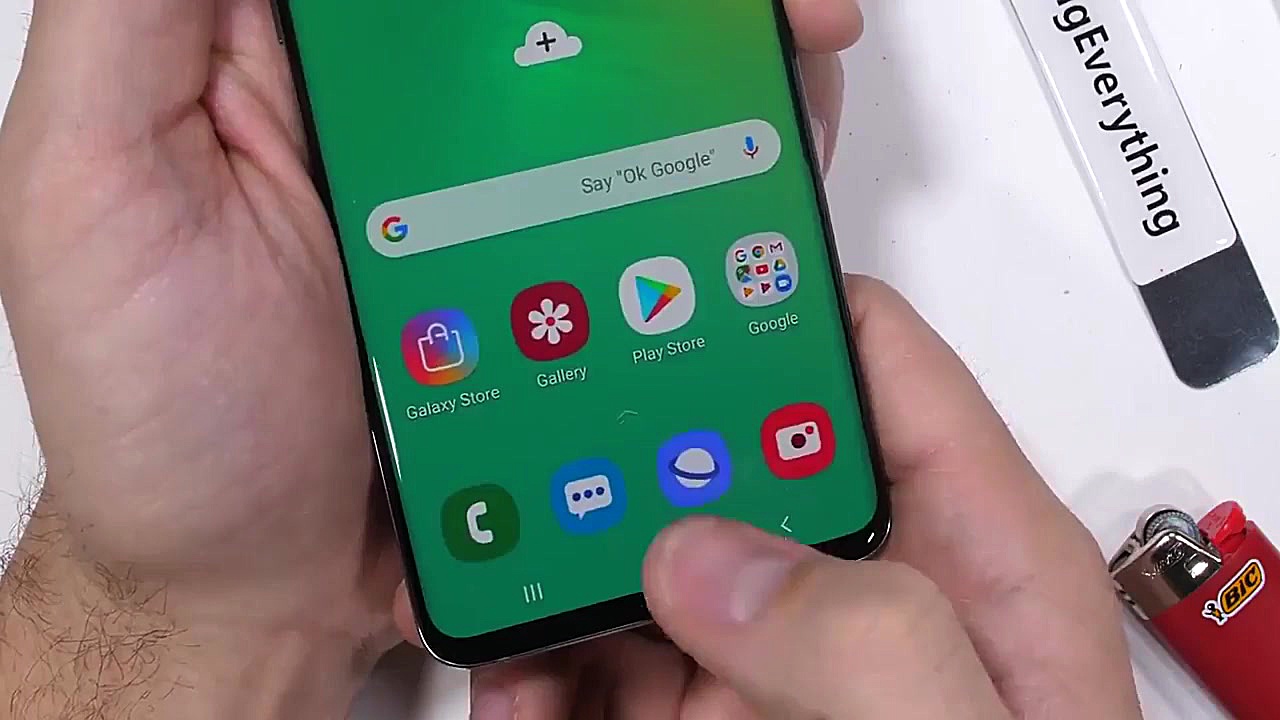 تست مقاومت گوشی موبایل سامسونگ...