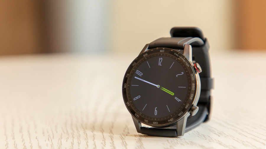 بررسی دیجیاتو: ساعت هوشمند آنر...