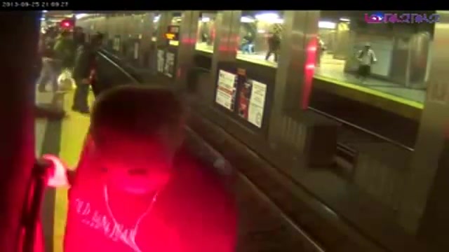 انسانیت هنوز نمرده......