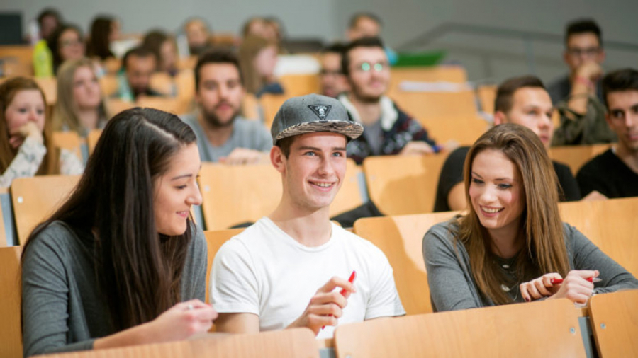 ذره بین 16 مهاجرت تحصیلی یا سو...