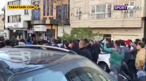 اعتراض شدید هواداران استقلال ب...