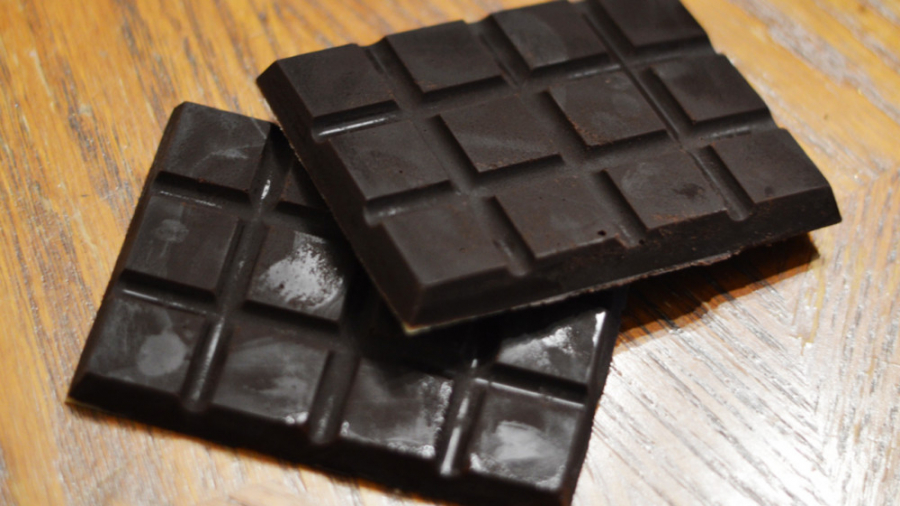 طرز تهیه شکلات دست ساز تخته ای...