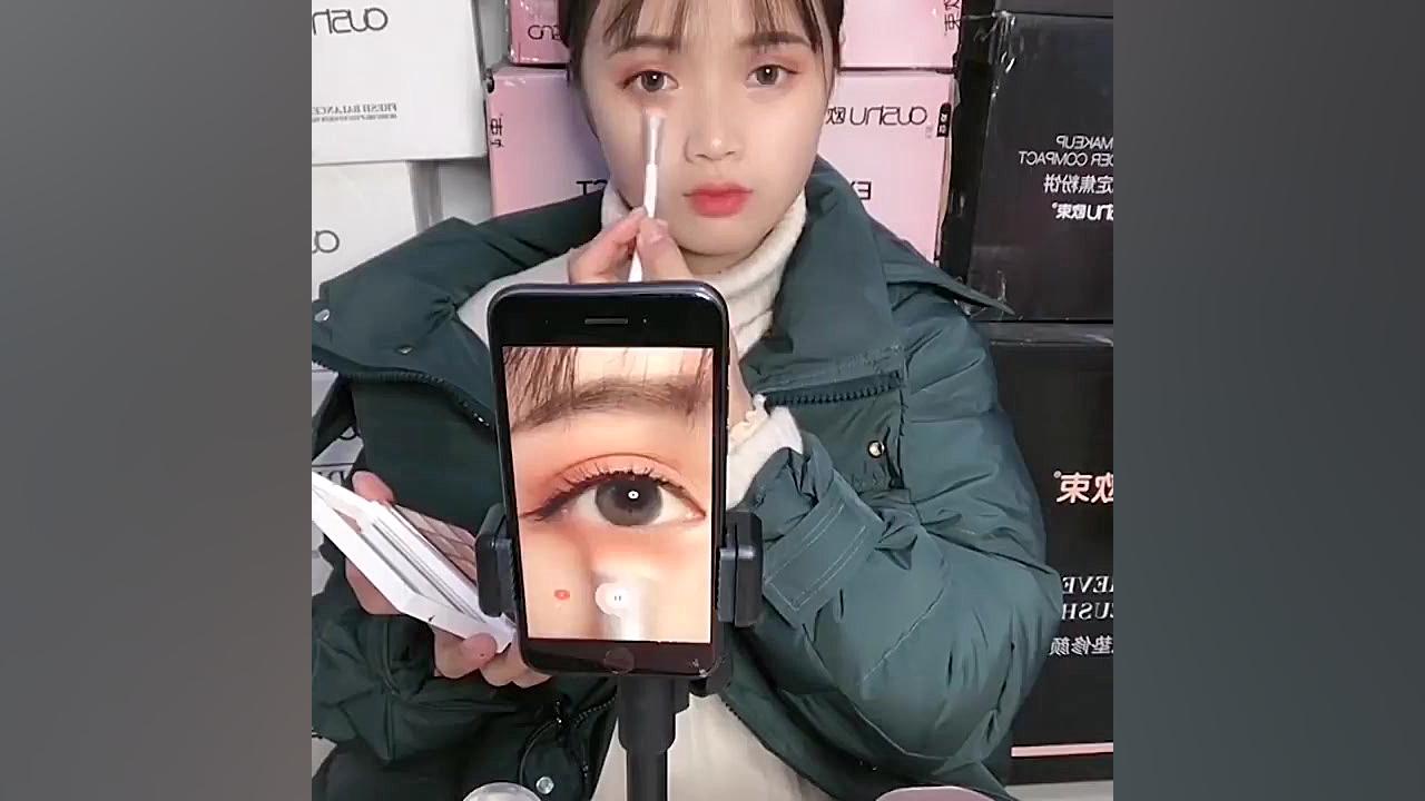 Beautiful Eye Makeup Tutorial...