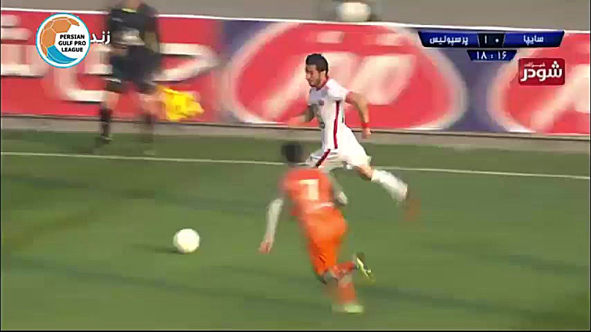 گل زیبای وحید امیری روی اشتباه...