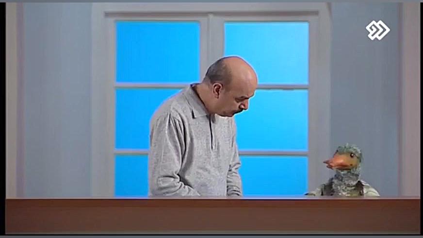 قسمتی بازمزه از کلاه قرمزی و آ...