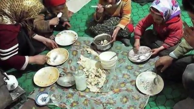 چرا تلویزیون فیلم صحنه دار پخش...