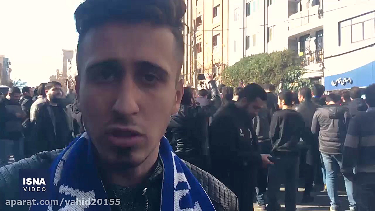 تجمع هواداران استقلال در اعترا...