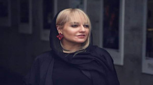 از پشت مزدک تا پاهای مهناز افش...