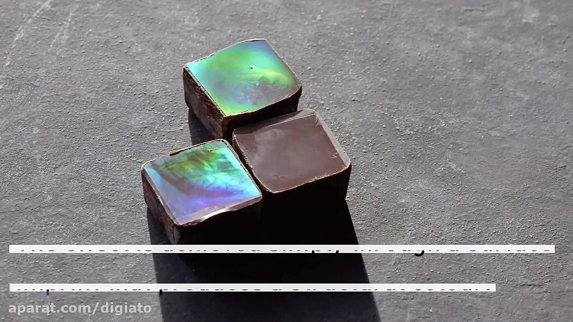 ساخت شکلات رنگین کمانی توسط مح...