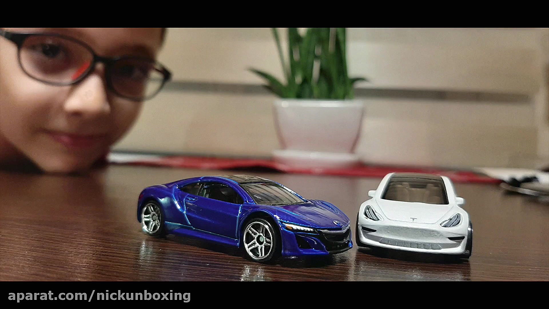 اسباب بازی Hot Wheels  جعبه گش...