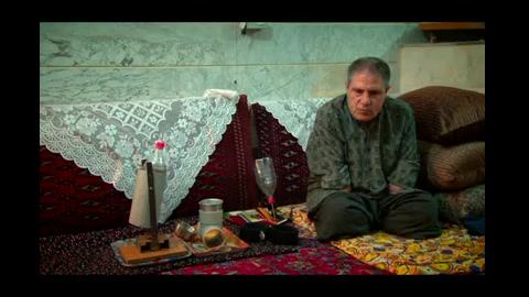 زندگی جاریست . . .