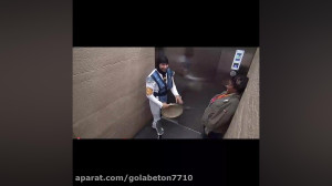 ترساندن مردم در اسانسور با شخص...