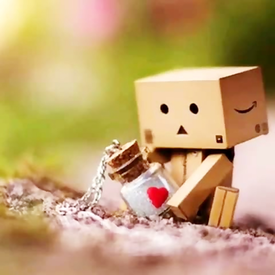 آدمک تنها