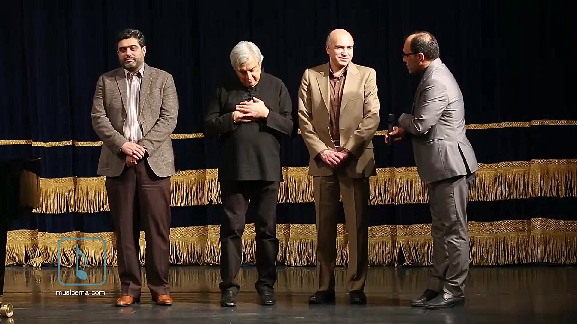 اهدای بالاترین نشان هنری ایران...