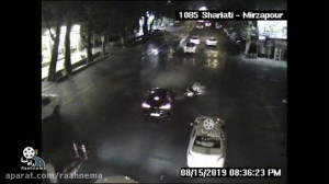 رد شدن ماشین از روی موتور در خ...