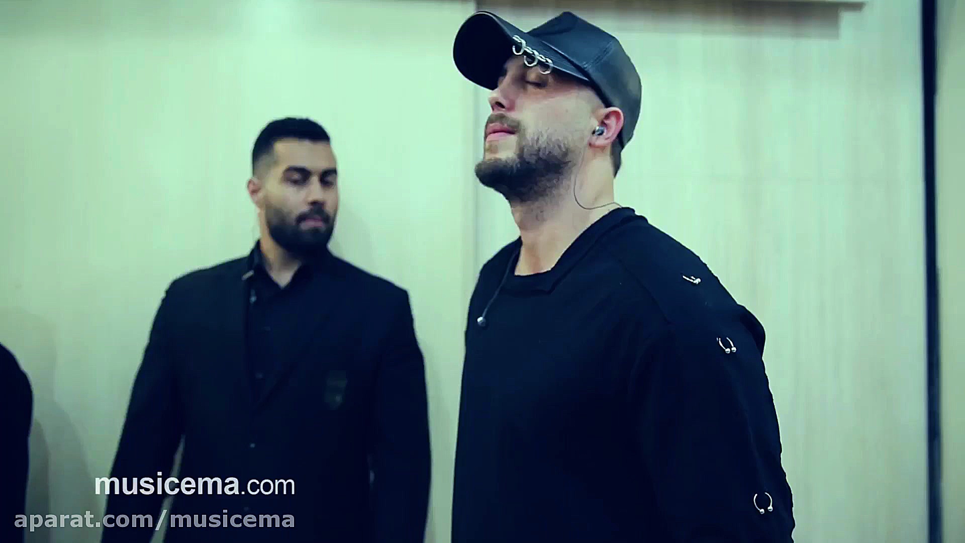 جشن تولد مسیح در حاشیه کنسرت م...