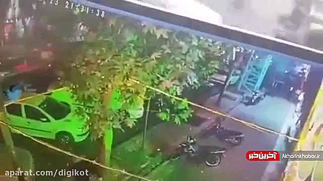 لحظه حمله قداره کشان به هانی ک...