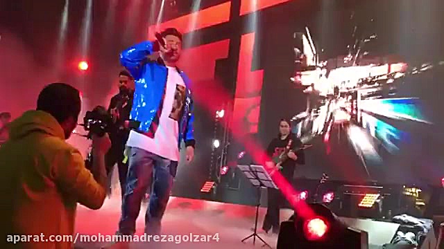 اجرای آهنگ &ldquo;عشق قدیمی&rd...