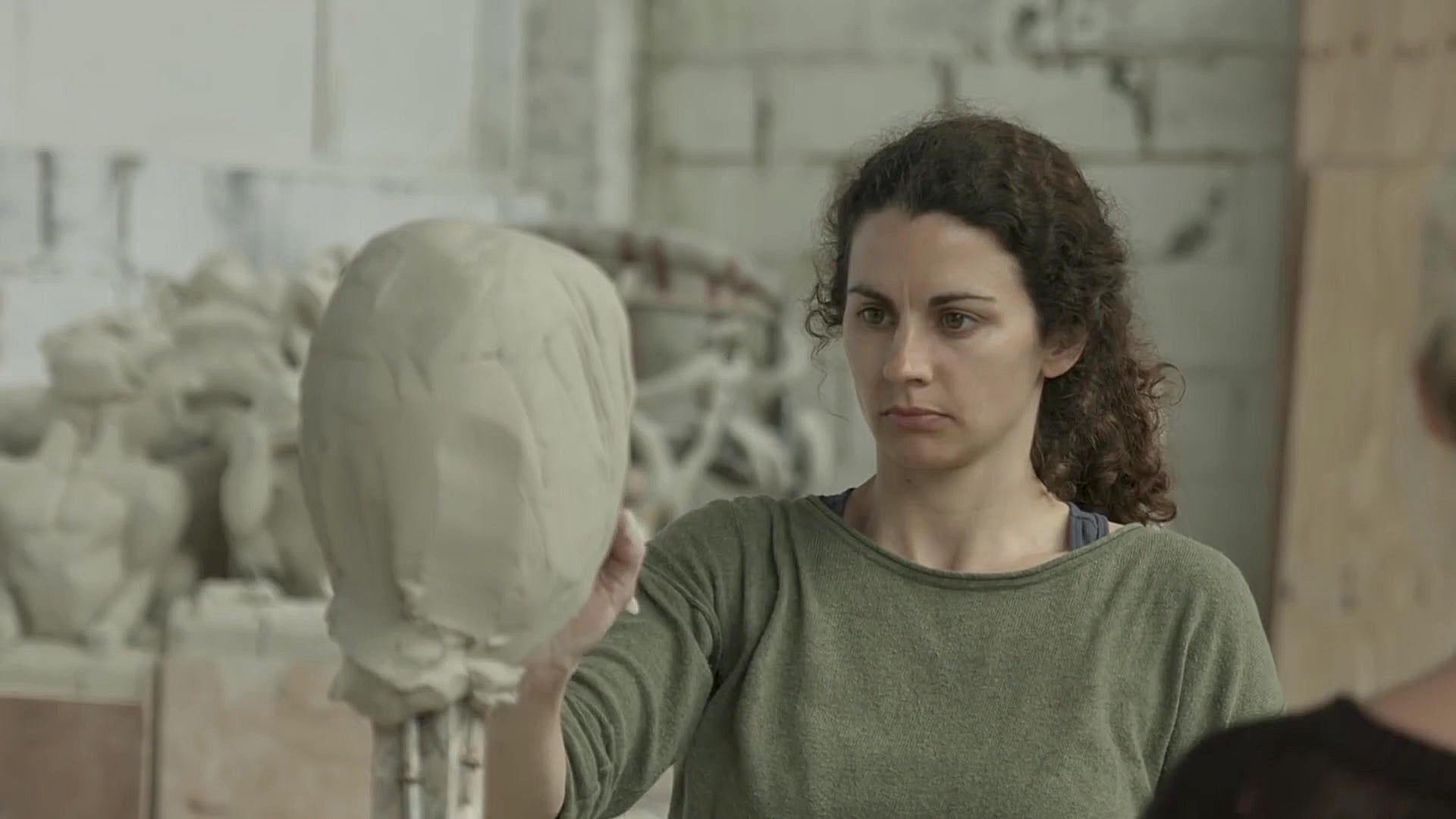 شاهکار آنا مجسمه ساز اروپایی ا...