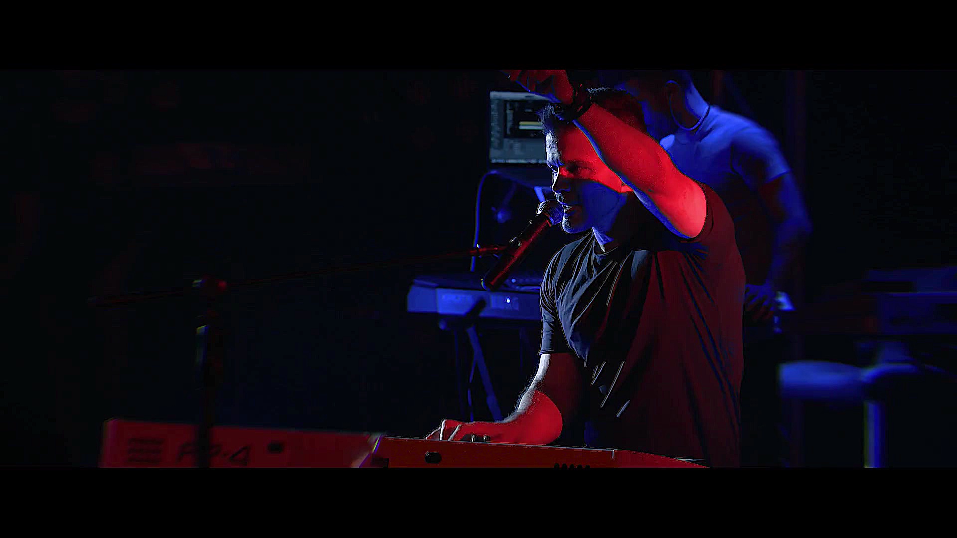 موزیک ویدیو &laquo;امروز میخوا...