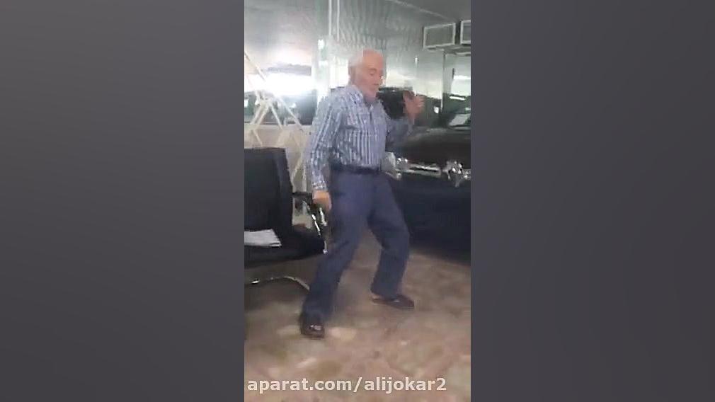 ترساندن پیره مرد با ترقه