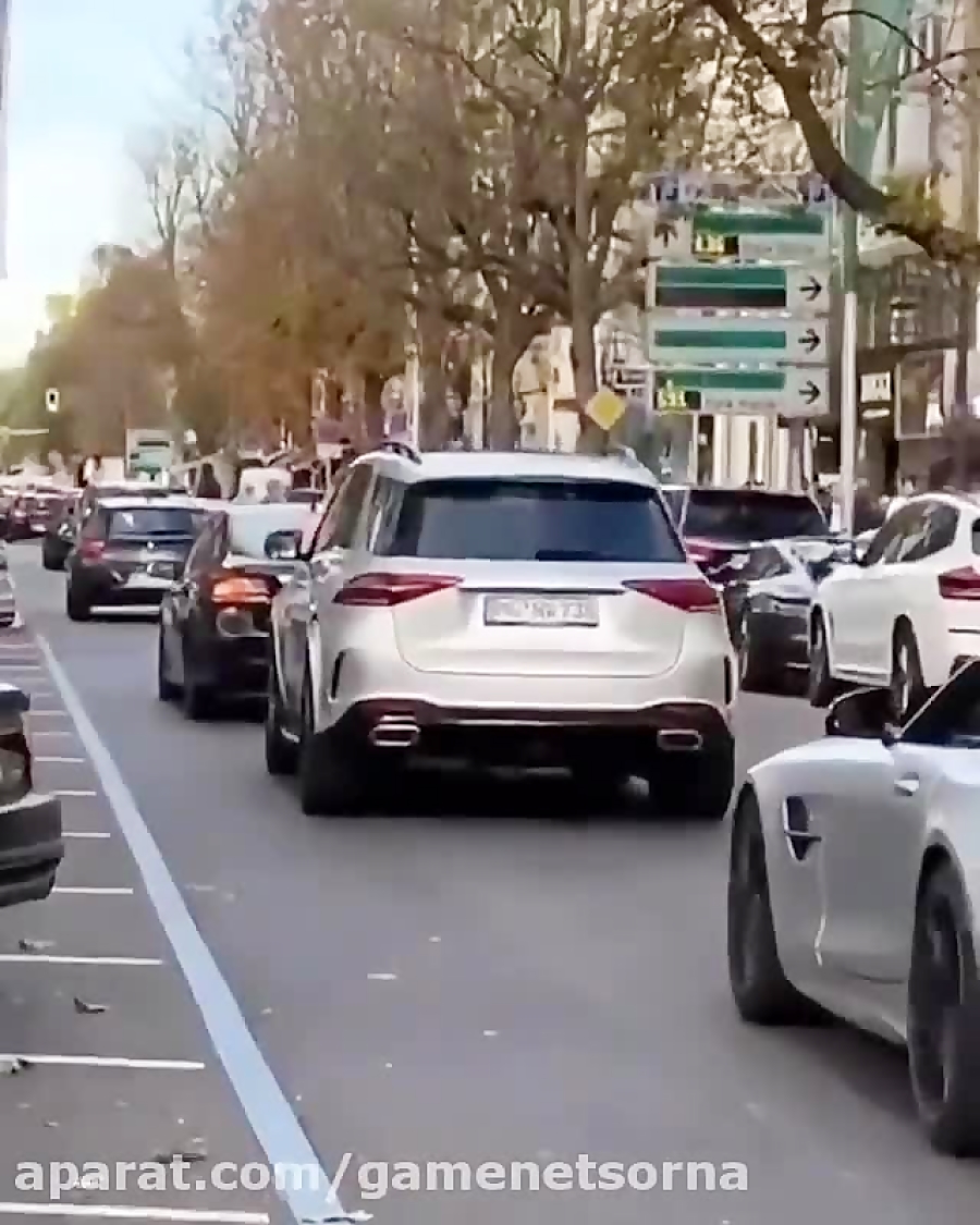 رقص مرسدس بنز