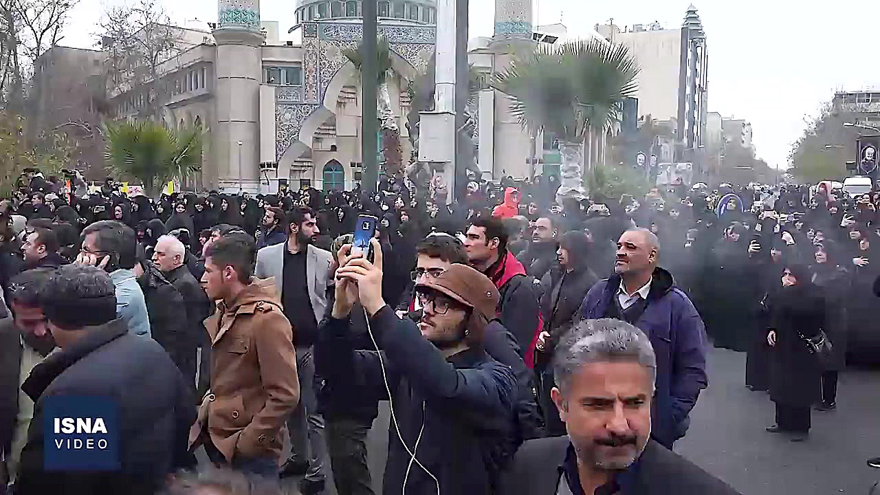 تجمع هیات‌های مذهبی در میدان ف...