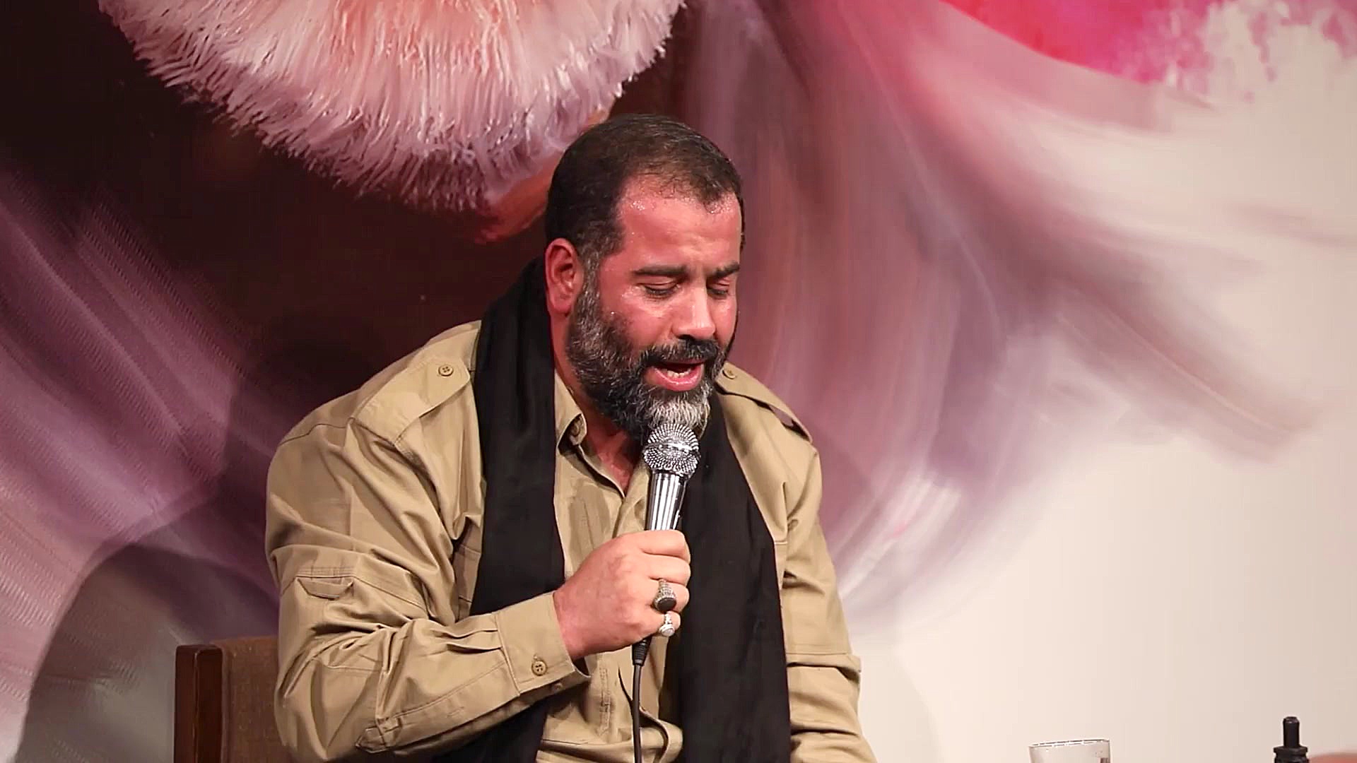 خبر آمد که ماه را زده اند... |...