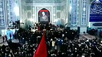 ورود پیکرهای مطهر شهدا به صحن...