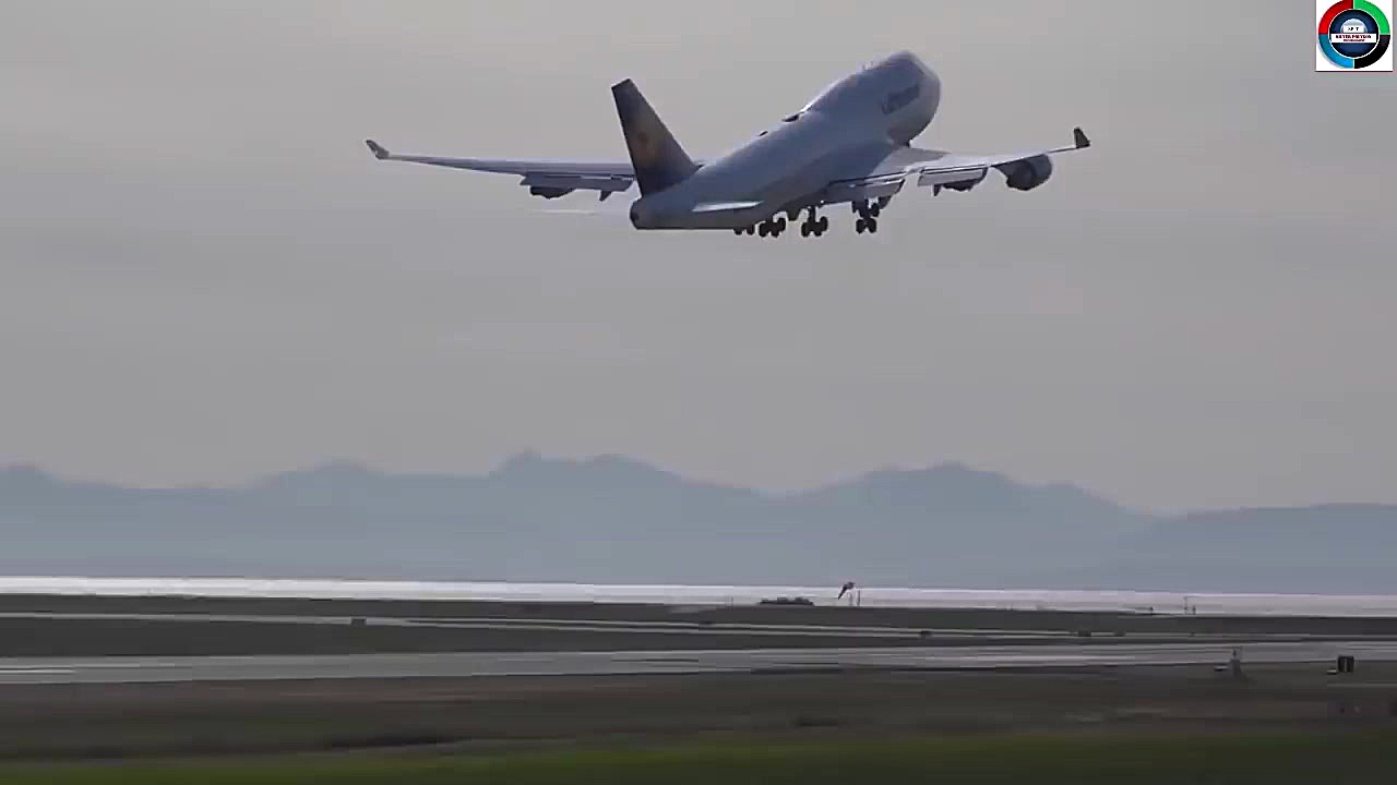 تیک آف و به زمین نشستن هواپیما...