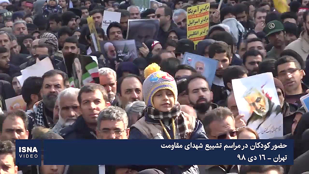 حضور کودکان در مراسم تشییع شهد...