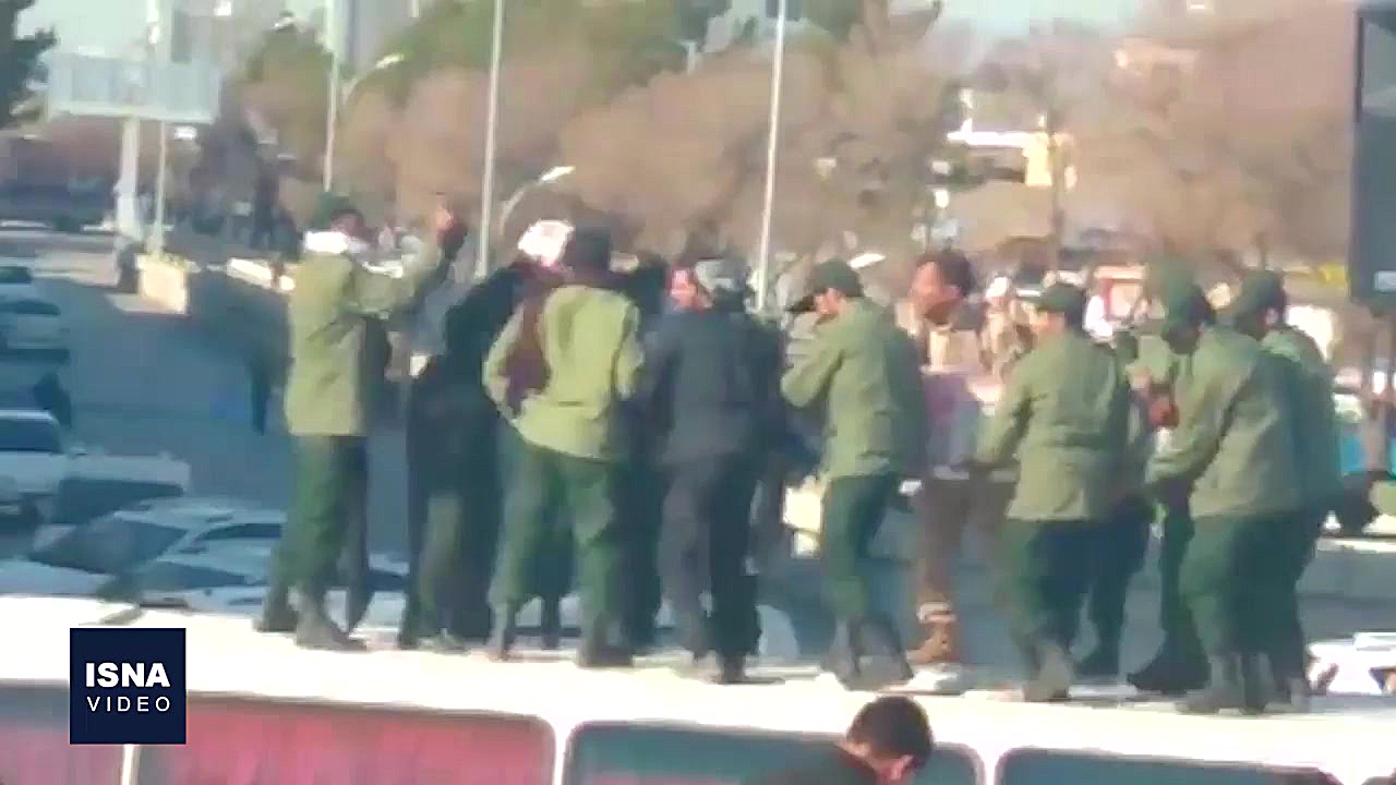 تشییع پیکر سردار سلیمانی در کر...