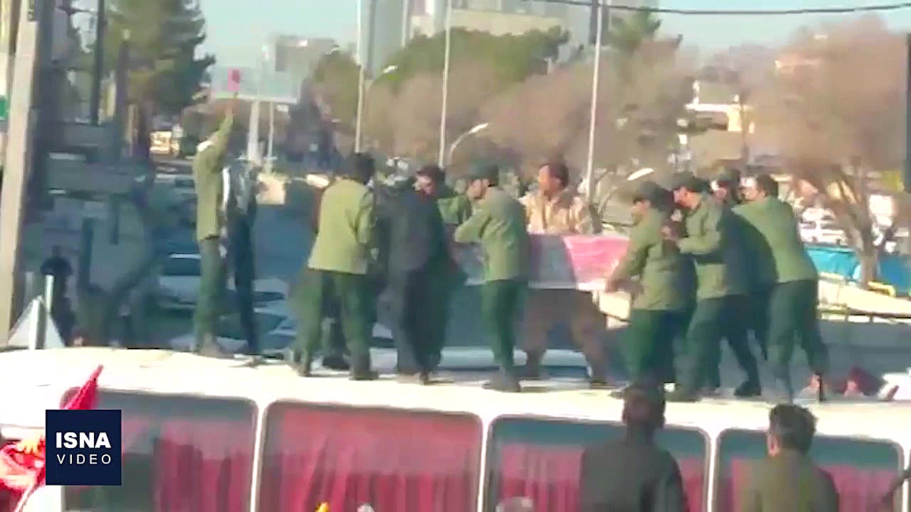 تشییع پیکر سردار سلیمانی در کر...