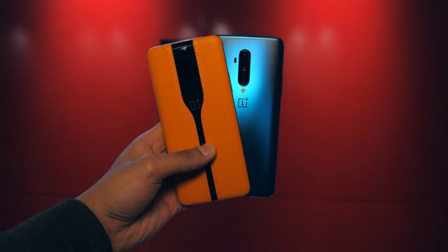 نگاه نزدیک به موبایل مفهومی وا...