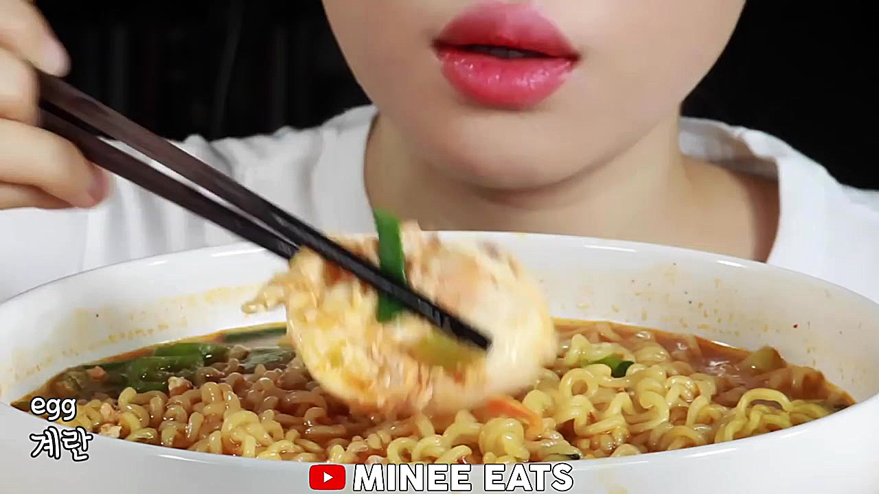 چالش فود اسمر..چالش غذاخوردن.....