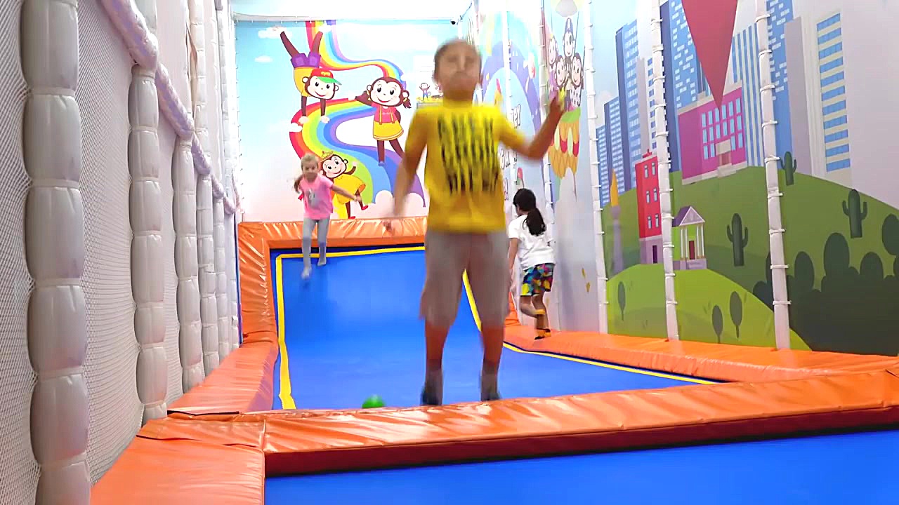 Diana and Roma have fun playin...